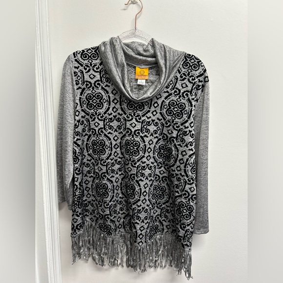 Gray and Black Patterned Women's Sweater - Picture 1 of 6
